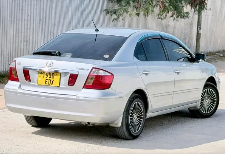 Toyota Premio (Silver) thumbnail 5
