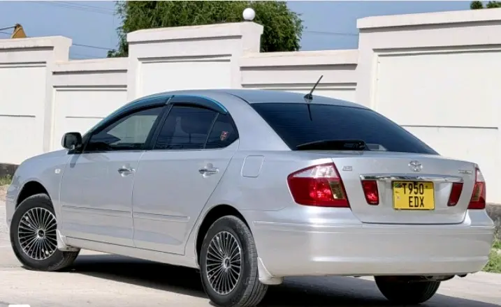 Toyota Premio (Silver) thumbnail 6
