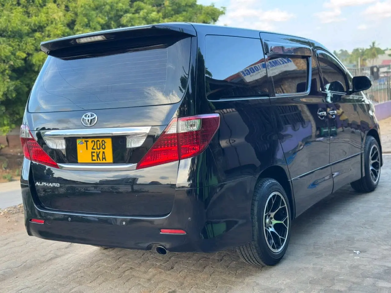 Toyota Alphard 2010 - Full Leather & Android System thumbnail 3