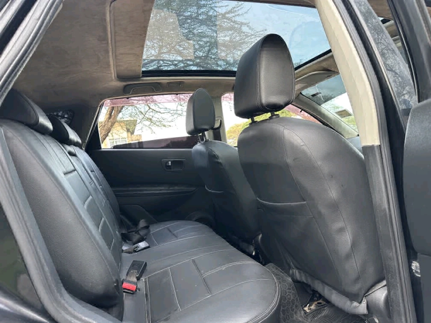 Black Nissan Dualis Qashqai 2011, 1990cc, 88k KM thumbnail 6