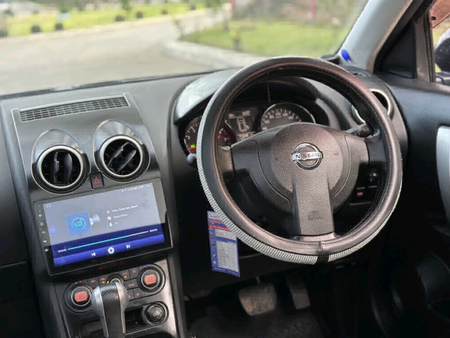 Black Nissan Dualis Qashqai 2011, 1990cc, 88k KM thumbnail 8