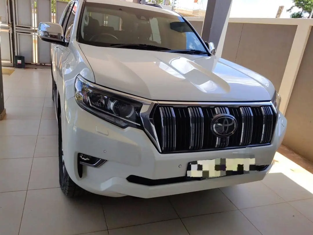 Toyota Land Cruiser Prado VXL 2022