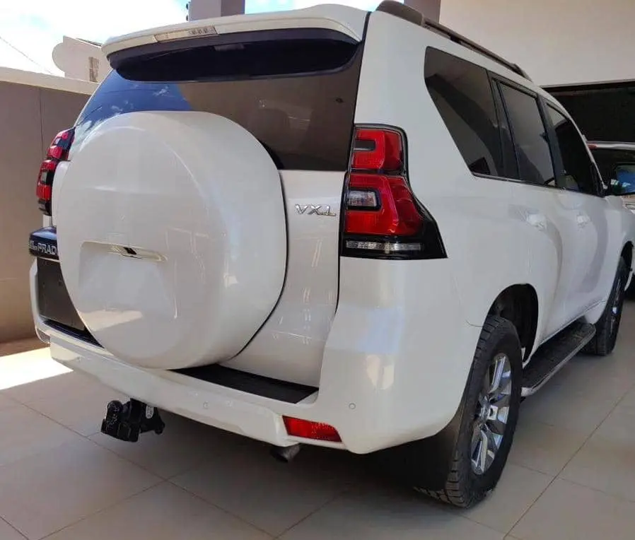 Toyota Land Cruiser Prado VXL 2022 thumbnail 2