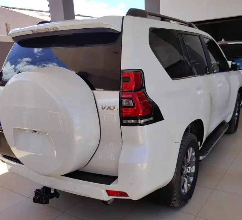Toyota Land Cruiser Prado VXL 2022 thumbnail 3