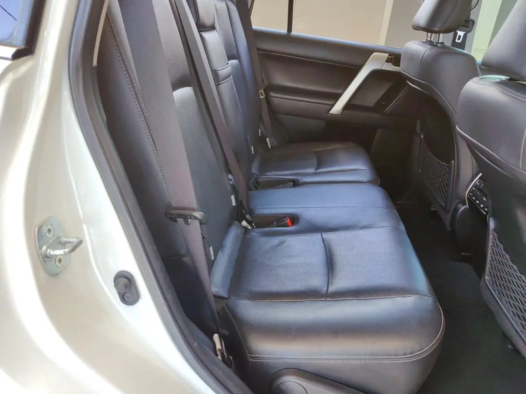 Toyota Land Cruiser Prado VXL 2022 thumbnail 5