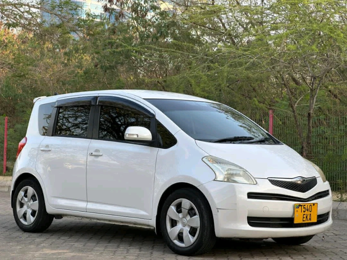 Toyota Ractis EKA 2007 Model for Sale thumbnail 2