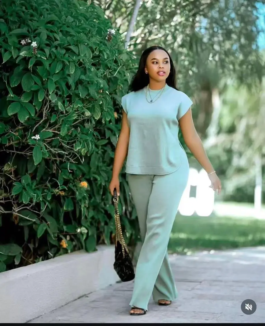 Womens Two-Piece Light Green Outfit