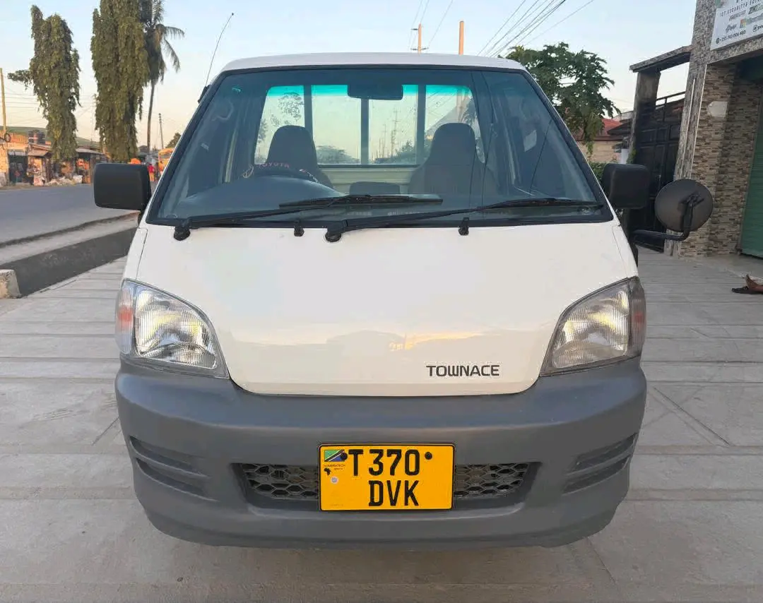 Toyota Townace Pickup (Reg DVK)