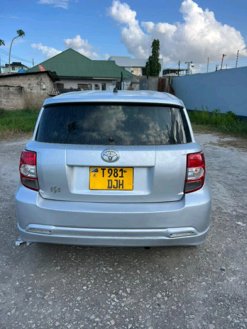 Toyota Ist New Model DJH thumbnail 2
