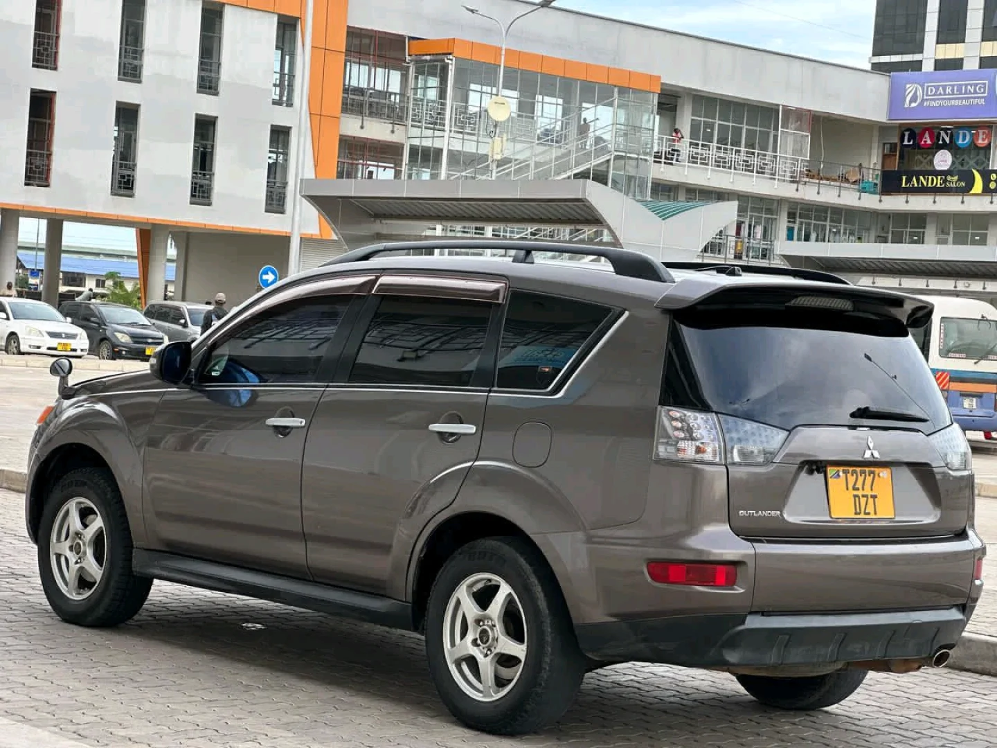 Mitsubishi Outlander Open Roof 2010 thumbnail 5