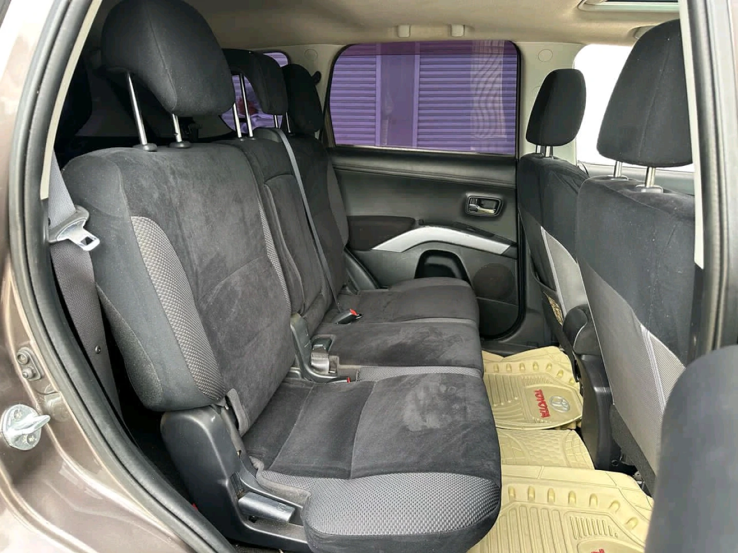 Mitsubishi Outlander Open Roof 2010 thumbnail 7