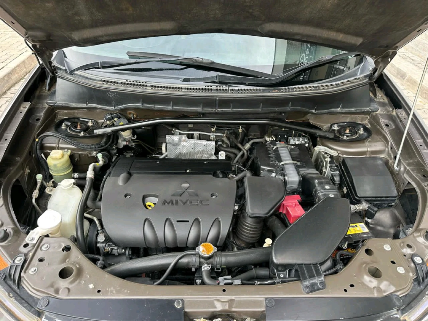 Mitsubishi Outlander Open Roof 2010 thumbnail 9