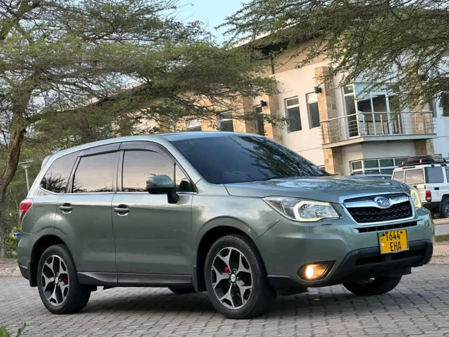 Subaru Forester 2014, Gray, 1990cc thumbnail 2
