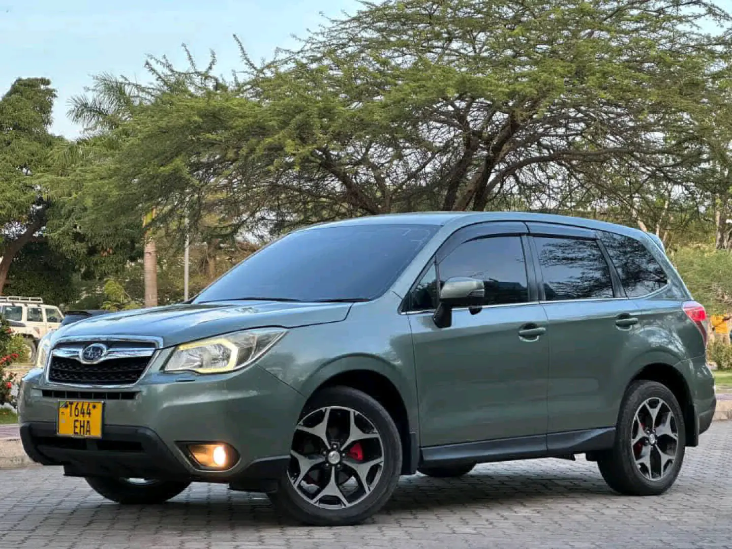 Subaru Forester 2014, Gray, 1990cc thumbnail 5