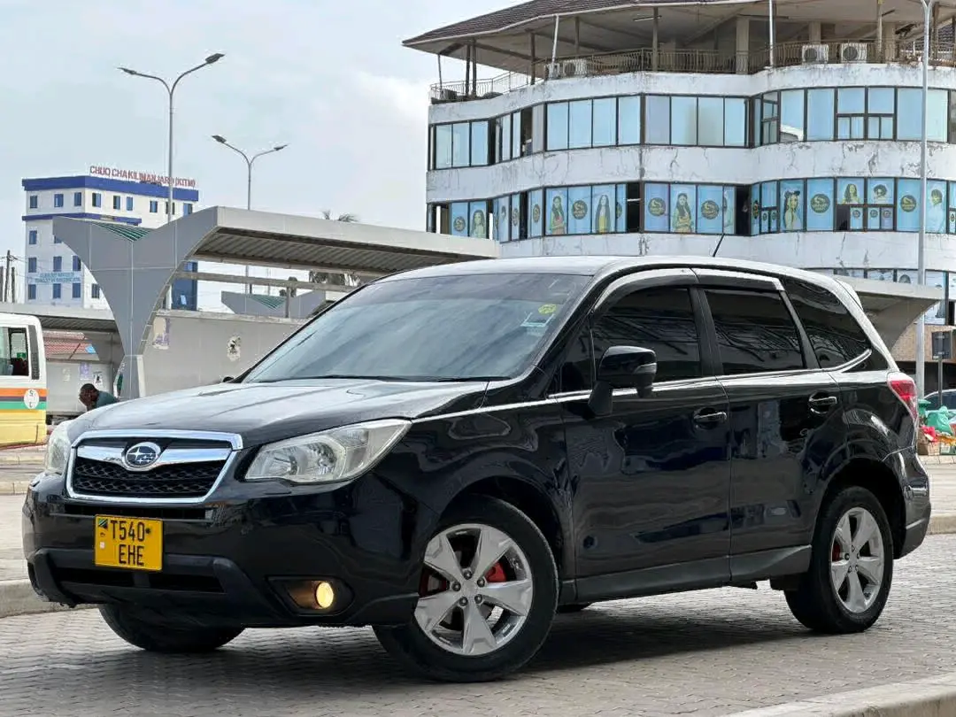 Subaru Forester SUV thumbnail 2
