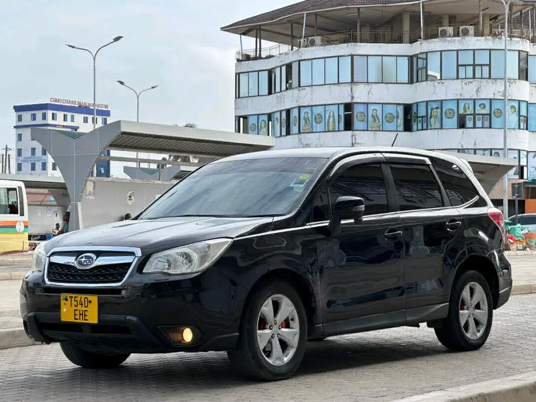 Subaru Forester SUV thumbnail 5