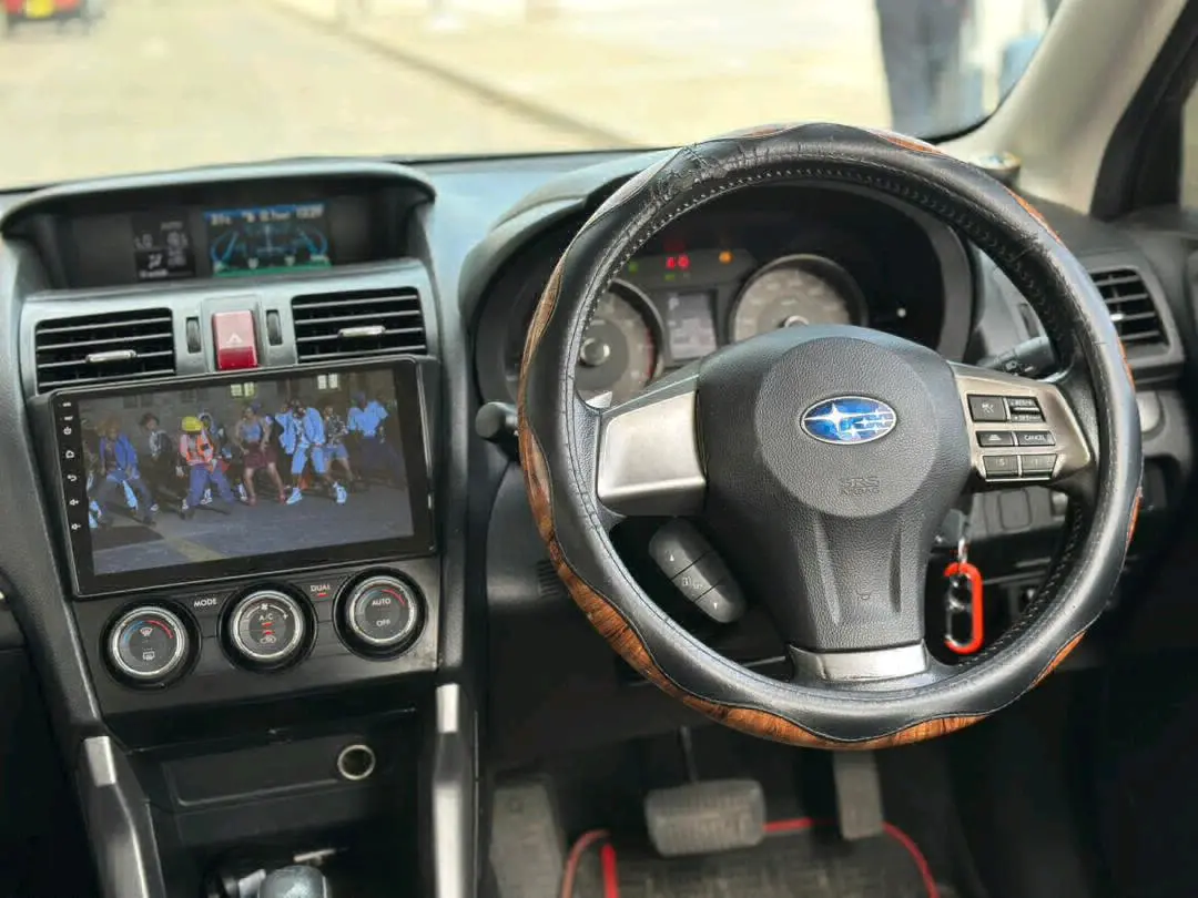 Subaru Forester SUV thumbnail 7