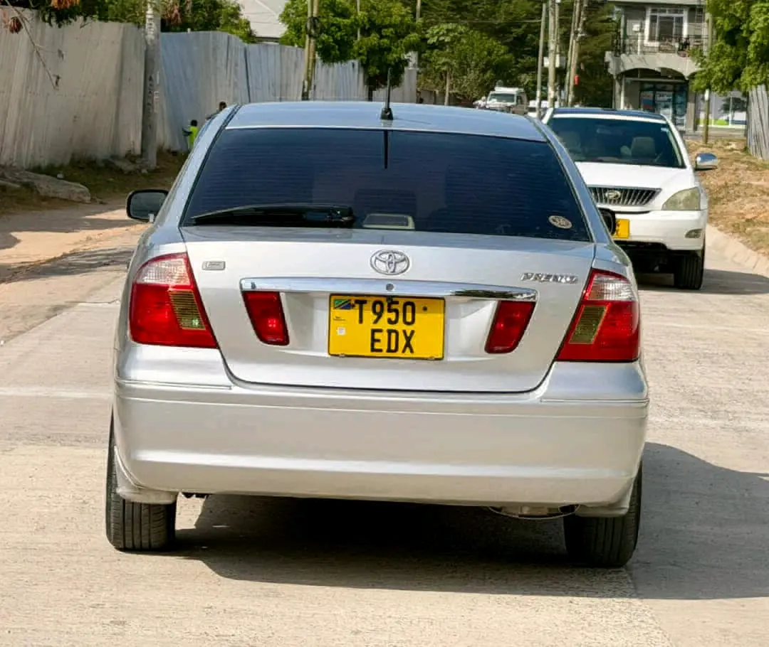 Toyota Premio F EDX 2004, 62,500km thumbnail 4