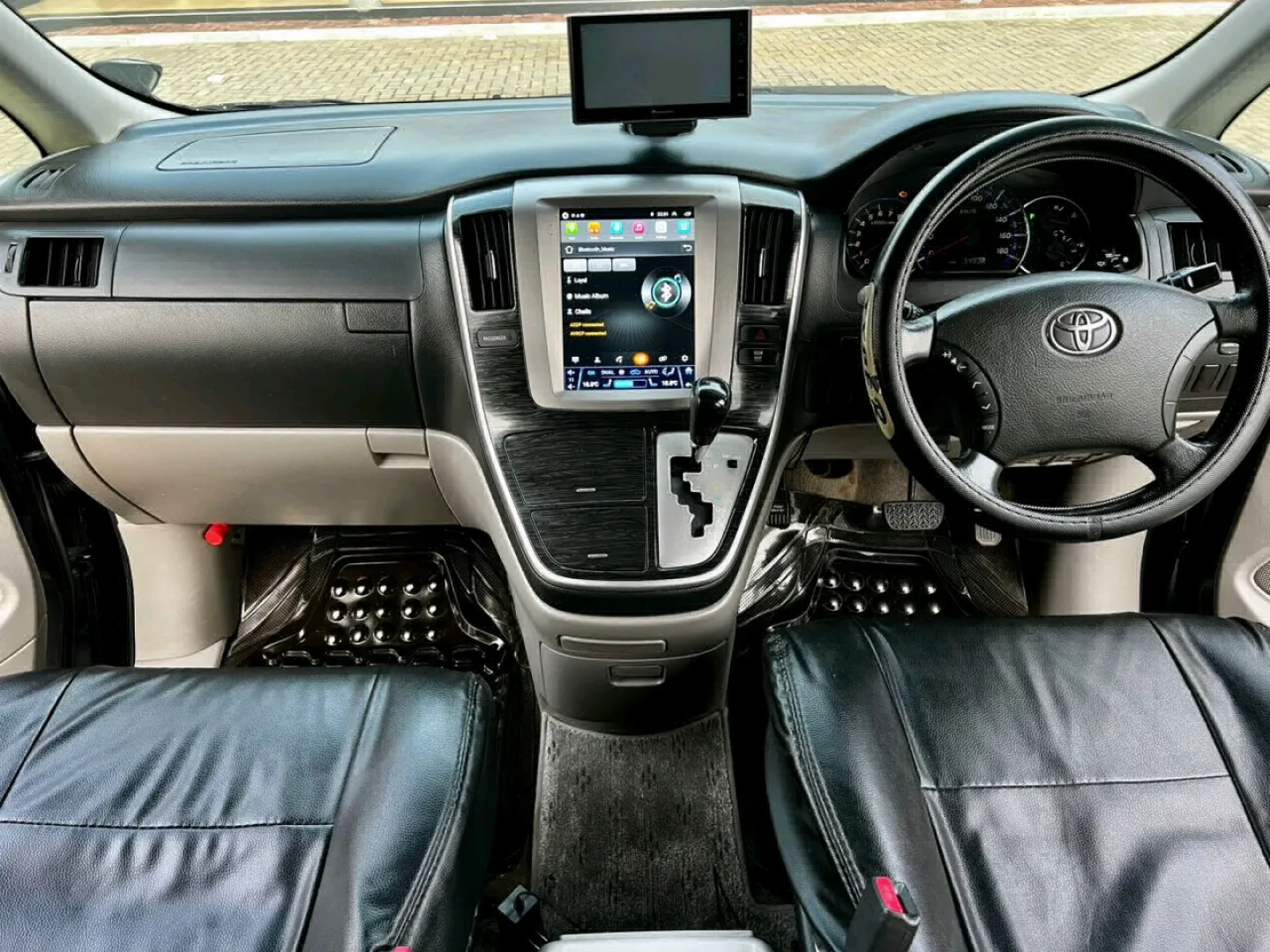 Toyota Alphard 2005 Full Options Low Mileage thumbnail 9