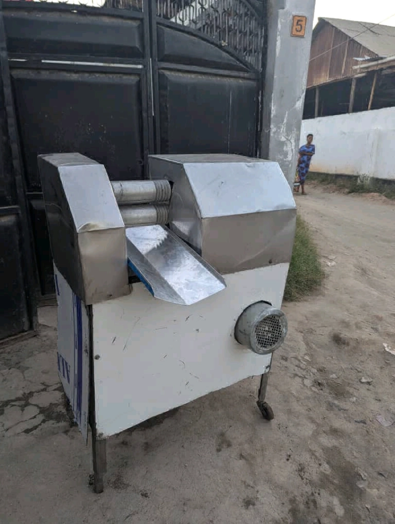 Sugarcane Juice Extraction Machine thumbnail 2