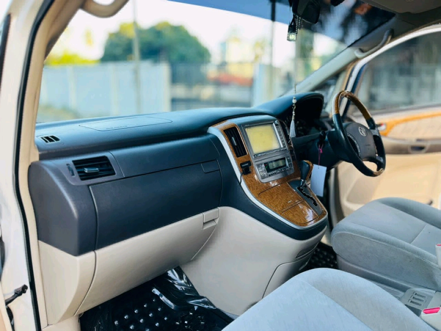 Toyota Alphard DXJ 2005 (1MZ Engine) thumbnail 6