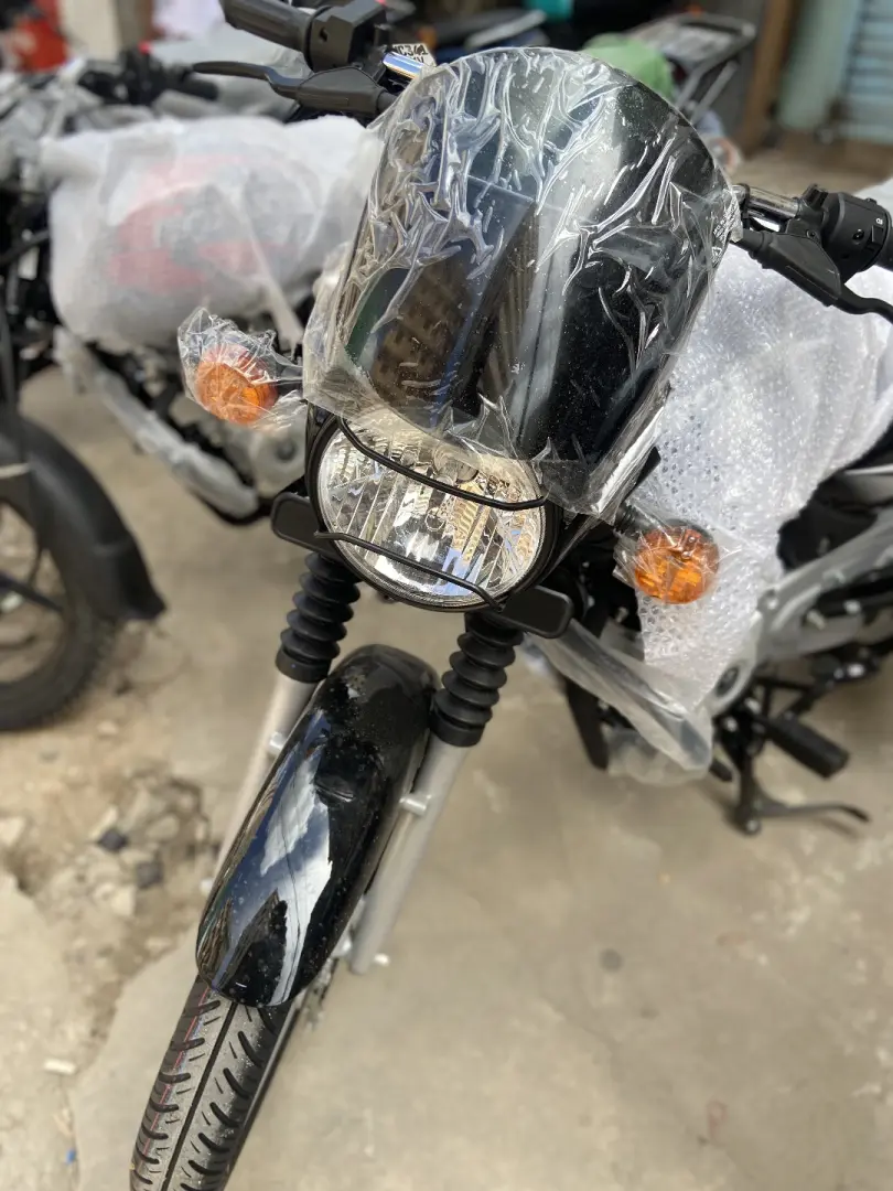 Bajaj Boxer 125HD Mpya thumbnail 2