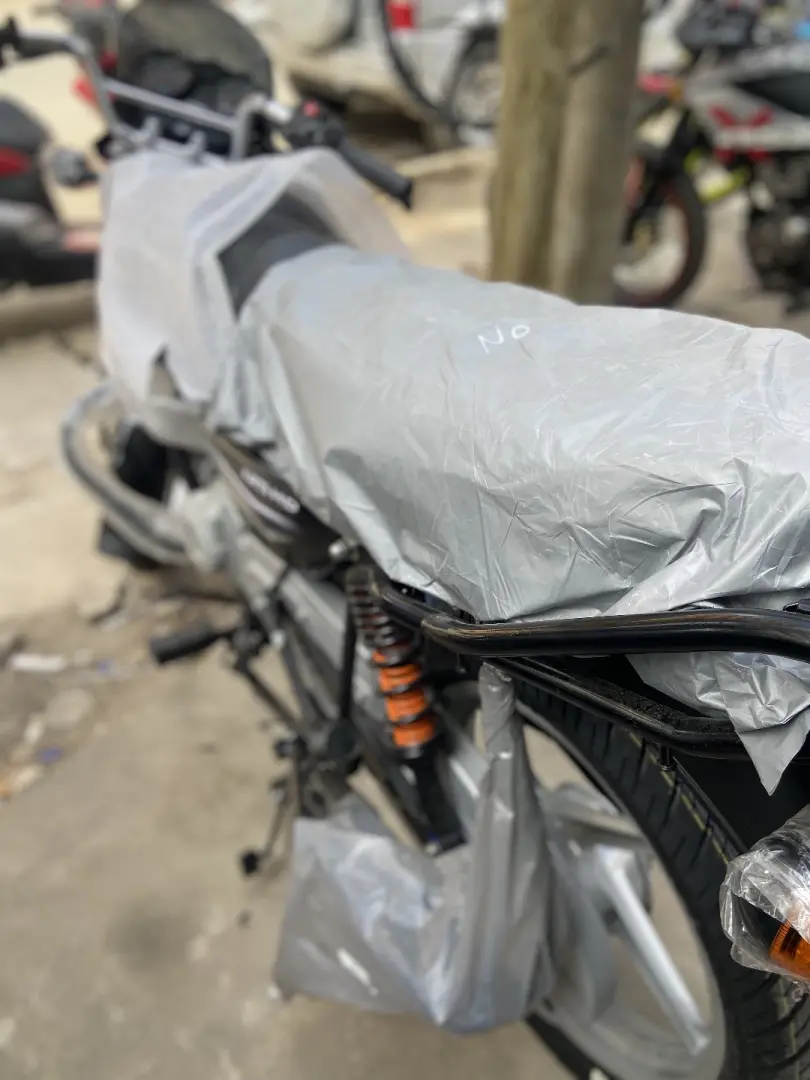 Bajaj Boxer 125HD Mpya thumbnail 3