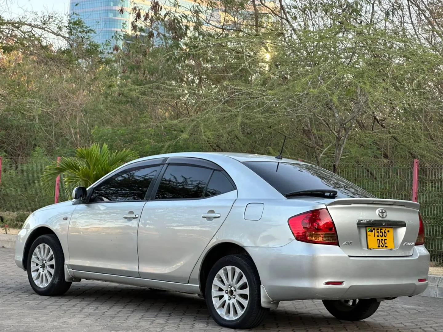 Toyota Allion DSE Sedan (2005) for Sale thumbnail 5