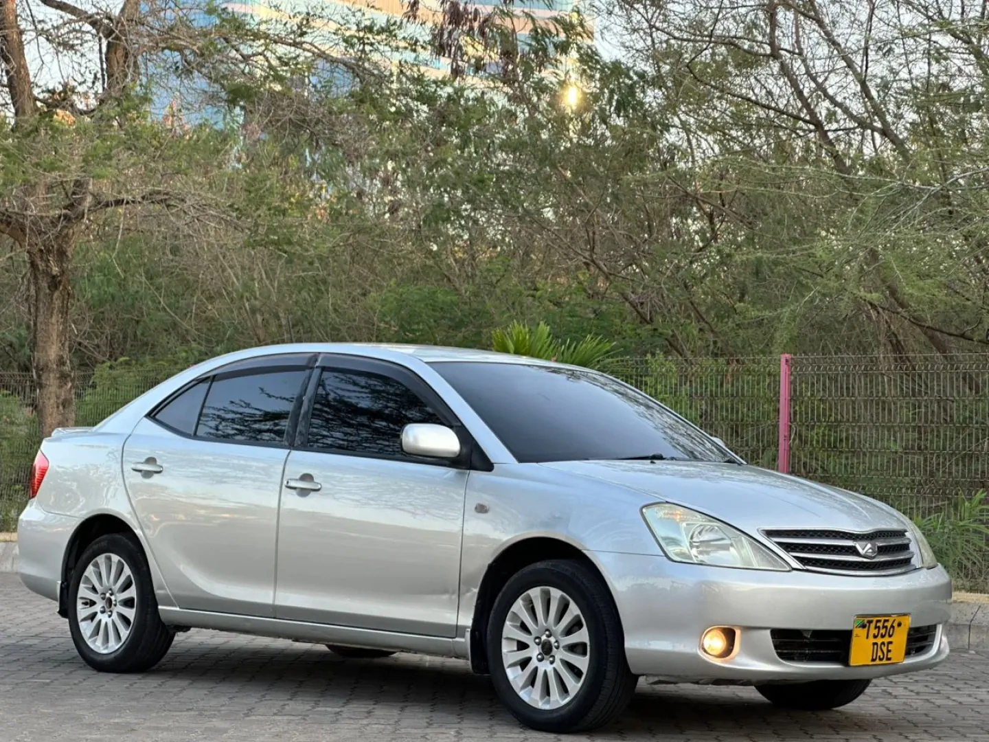 Toyota Allion DSE Sedan (2005) for Sale thumbnail 9