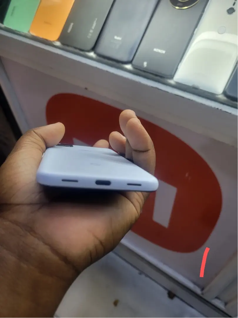 Google Pixel & Other Mobile Phones (Full Box & Used) thumbnail 4