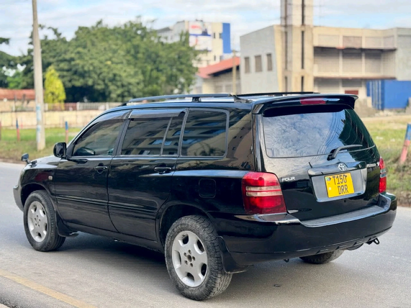 Black Toyota Kluger Highlander SUV for Sale thumbnail 5