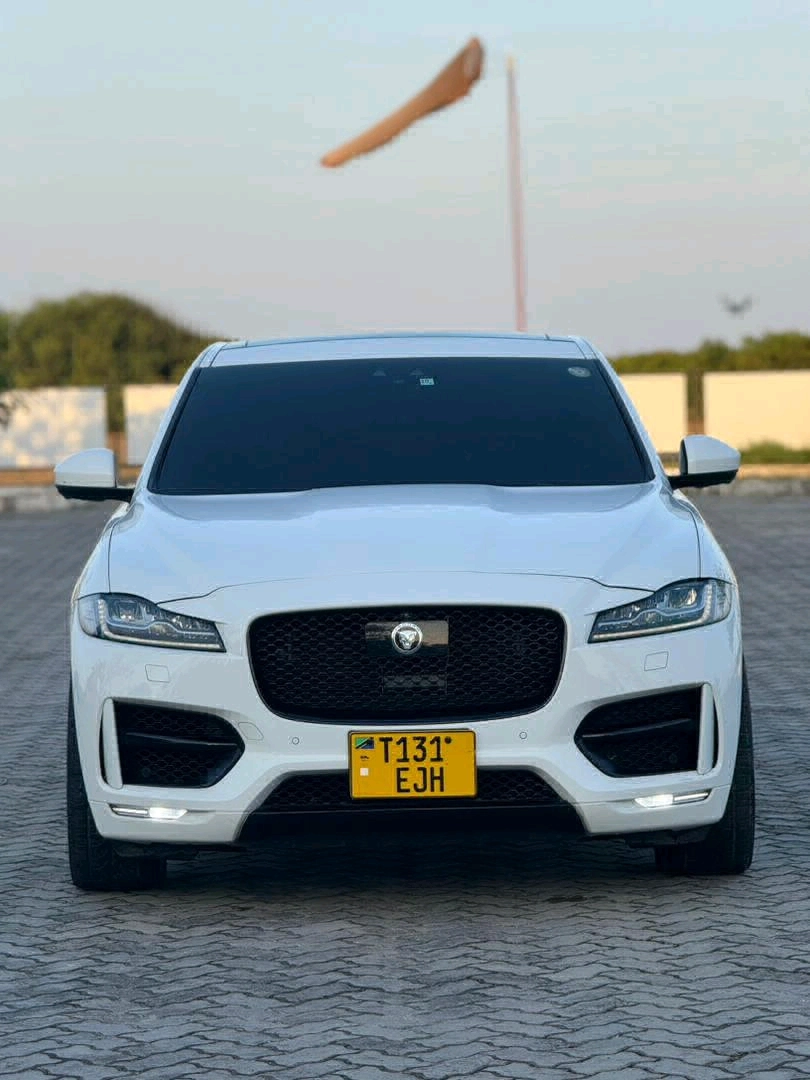 Jaguar F-PACE 2017 Diesel SUV (Low Mileage)