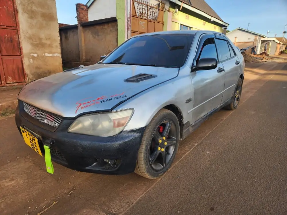 Toyota Altezza Silver thumbnail 6