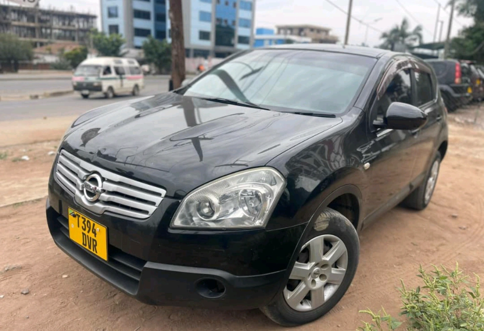 Nissan Dualis (Qashqai) 2009 Model with Sunroof thumbnail 3