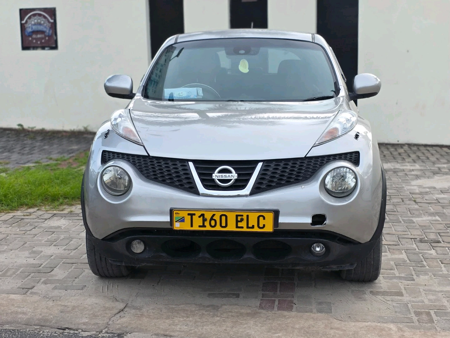Nissan Juke 2014 Silver Low Mileage