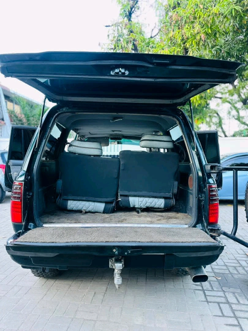 Toyota Land Cruiser CAK (Dark Green) For Sale thumbnail 6