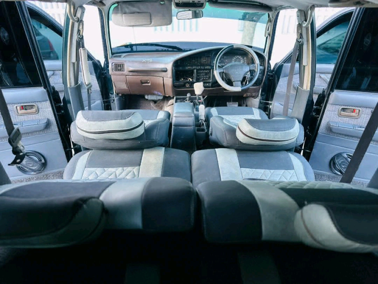 Toyota Land Cruiser CAK (Dark Green) For Sale thumbnail 7