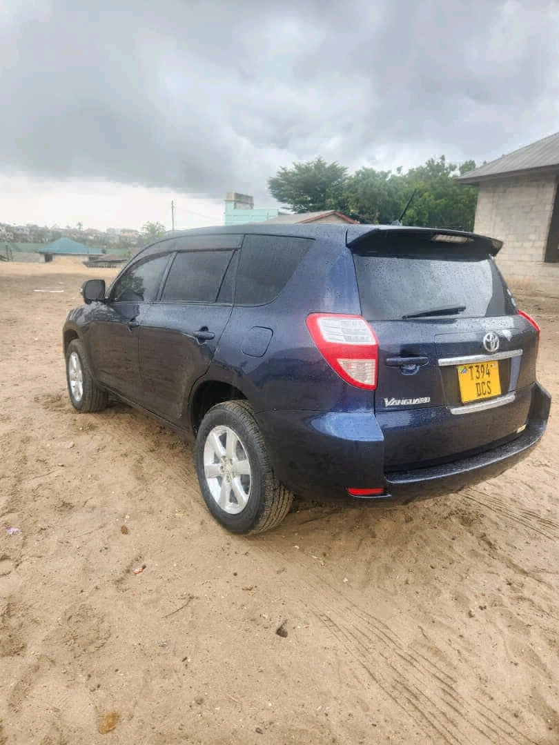 Toyota Vanguard Inauzwa Cc 2360 Full AC thumbnail 6