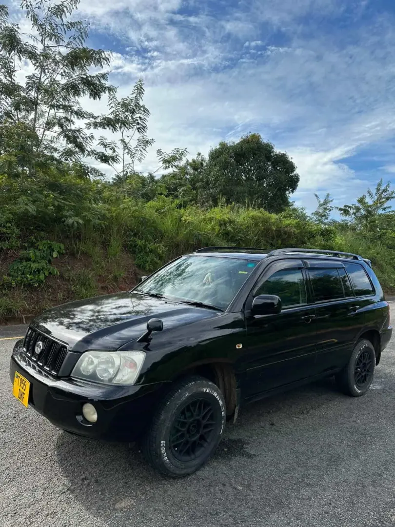 Toyota Kluger 2001 4WD thumbnail 2