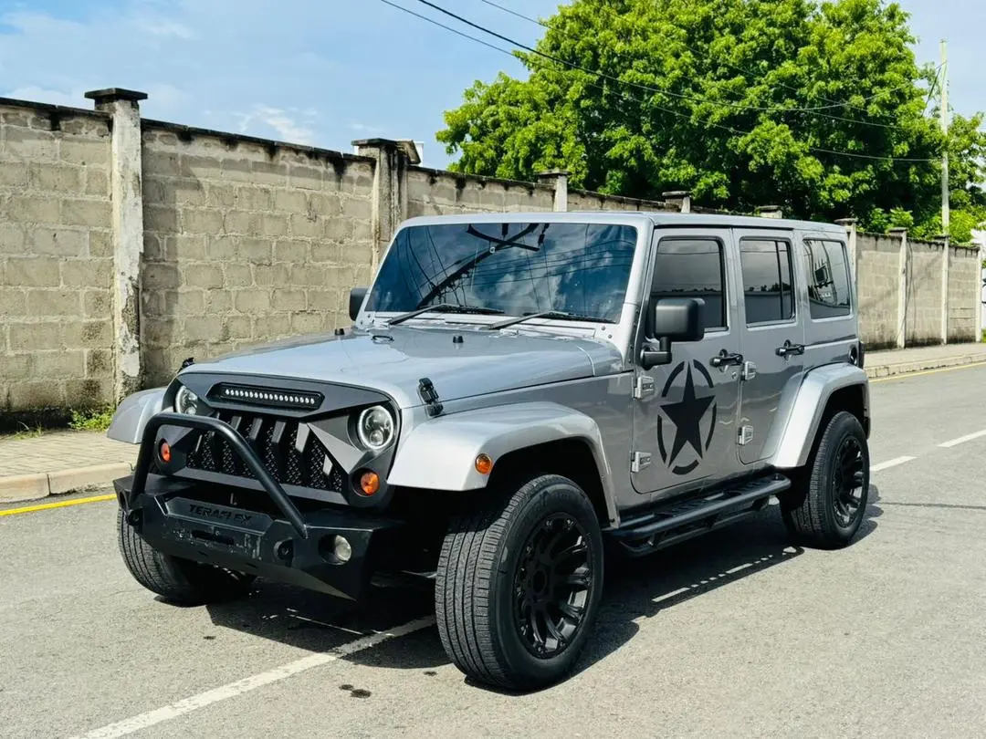 Jeep Wrangler Sahara 2013 thumbnail 8