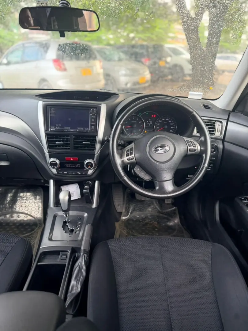 Subaru Forester 2011 thumbnail 7