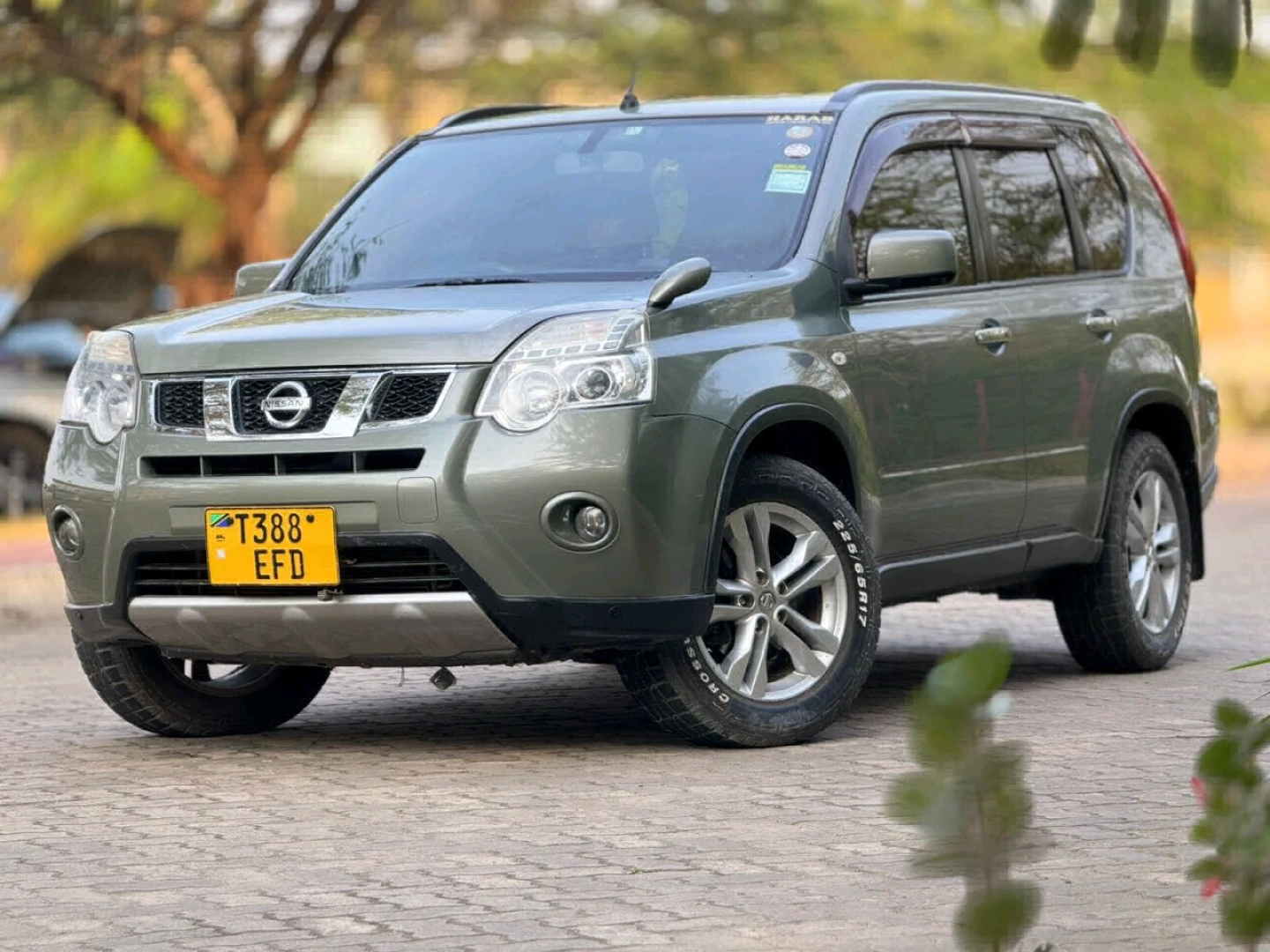 Nissan X-Trail 2012 Automatic SUV thumbnail 4
