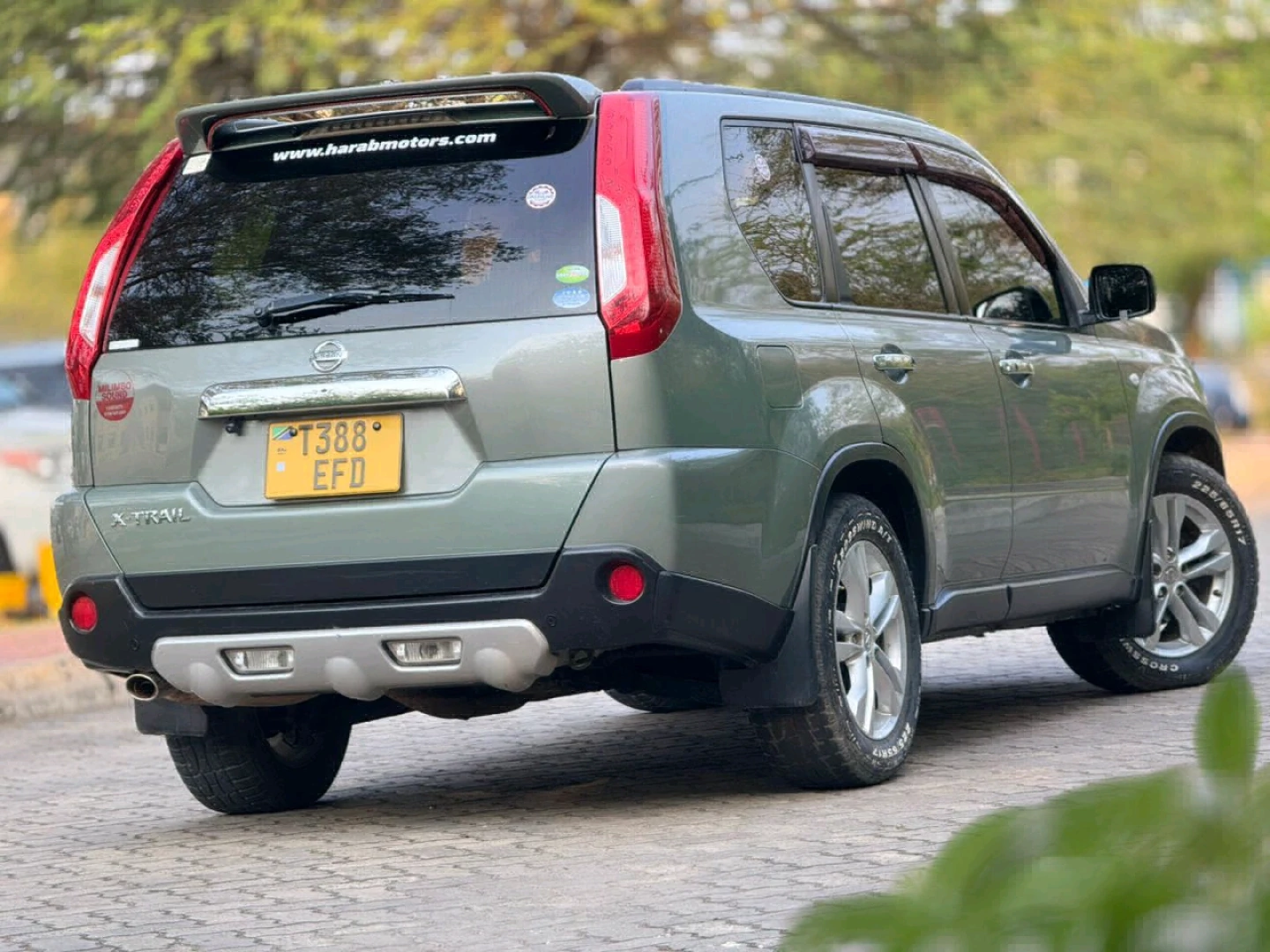 Nissan X-Trail 2012 Automatic SUV thumbnail 6