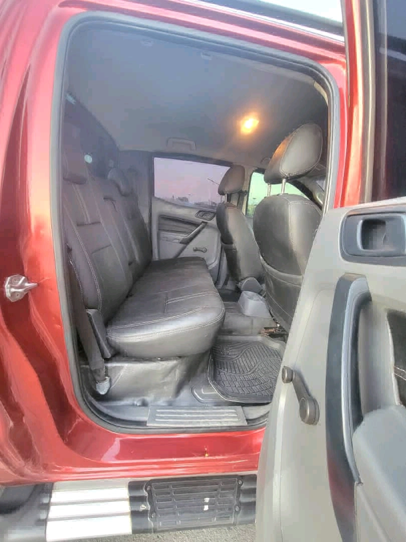 Subaru Forester 2011 Automatic - 1990cc thumbnail 5