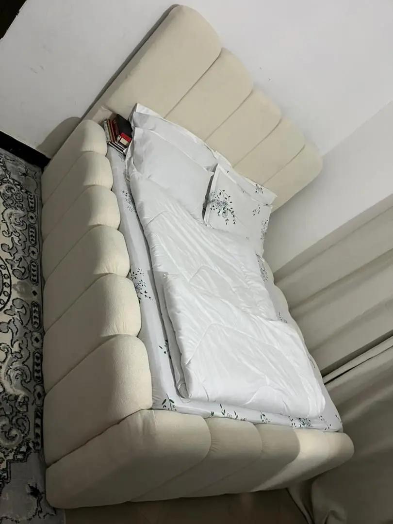 Kitanda cha Kisasa (Modern Bed Frame)