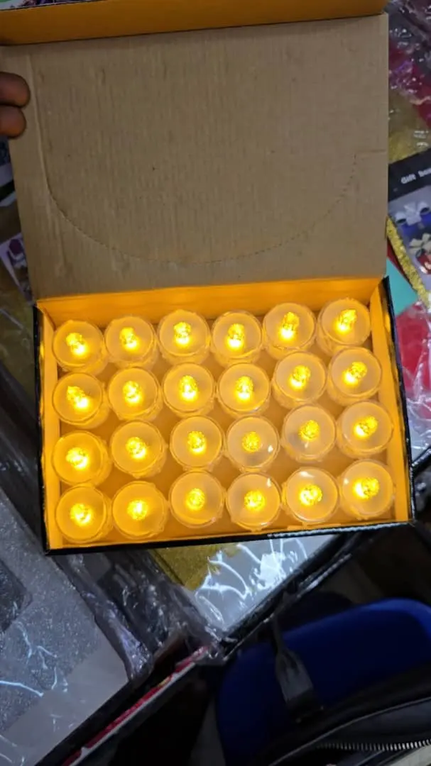 Mishumaa ya Electronics (LED Tea Lights) thumbnail 2