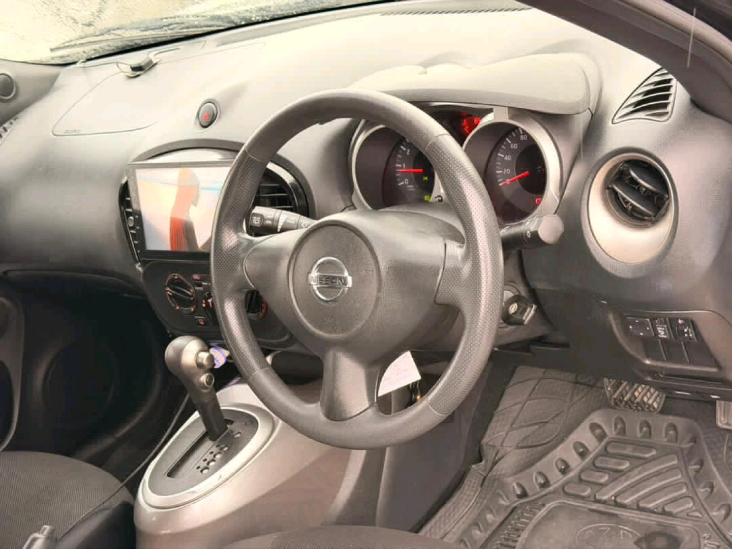Nissan Juke 2011 Model Reg No. EMJ thumbnail 7