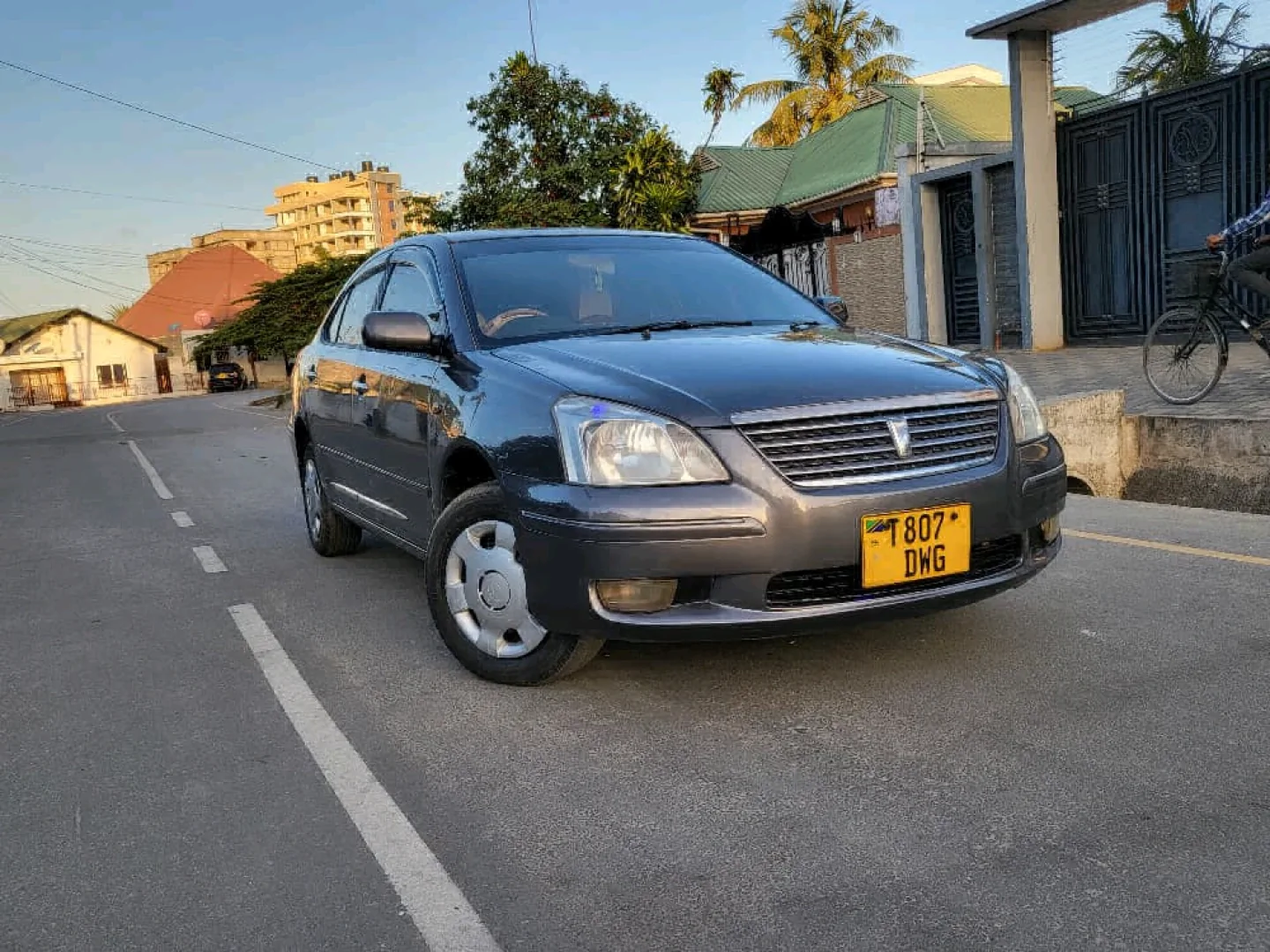Toyota Premio F 2002 (Gray) 1490 CC thumbnail 9
