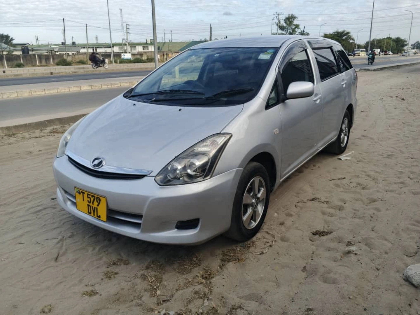 Toyota Wish 2006 Automatic Minivan 1790cc