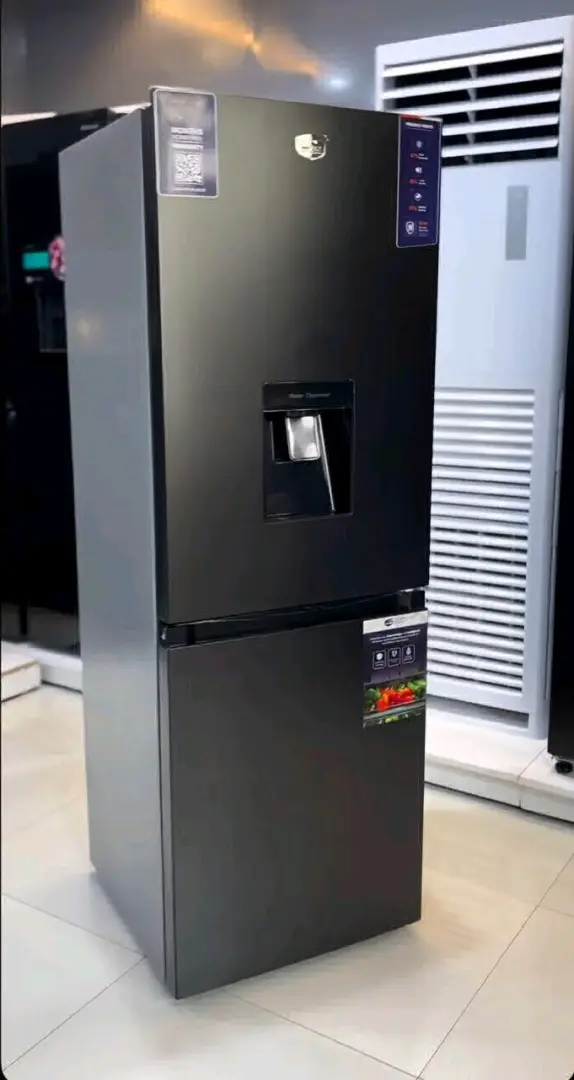 Fridge UK F120-352BIWD (253L)